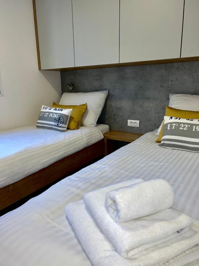 Fjaka Luxury Mobile Home - Oaza Mira Camping Croatia Drage Exterior foto